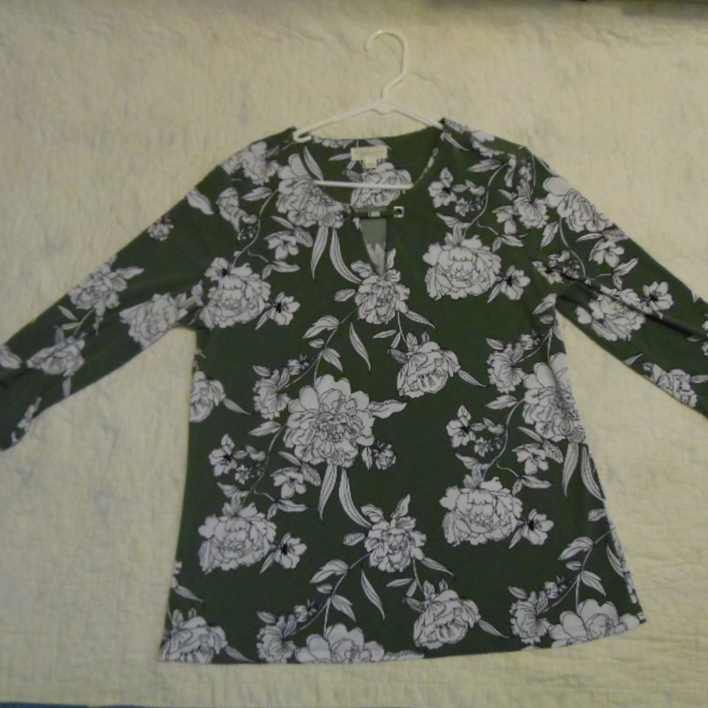 3/4 Sleeve Floral Green Blouse